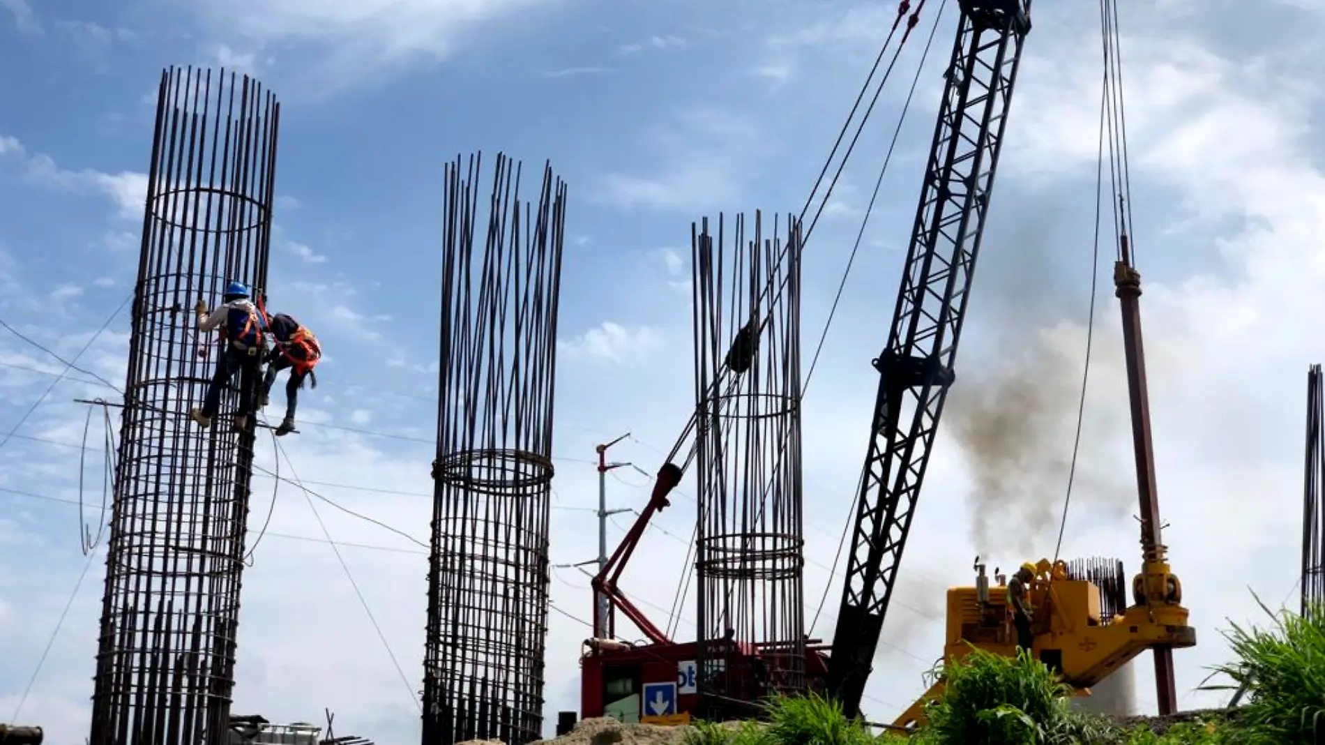 Trabajadores de la construcción  (1) ok